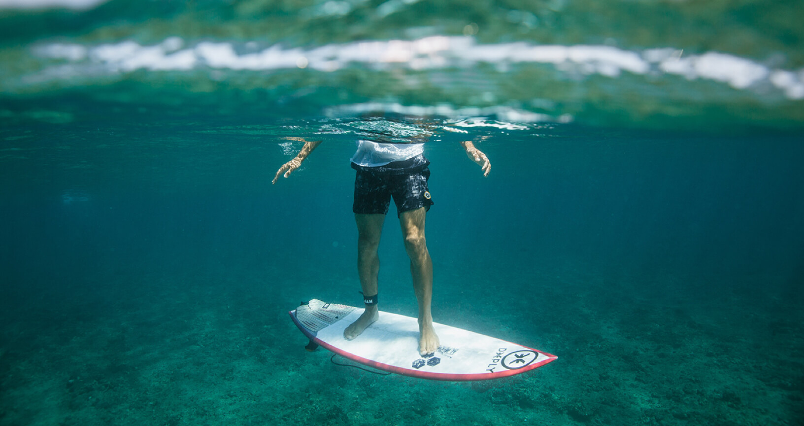 João Fonseca - Freelance Graphic Designer | Deeply